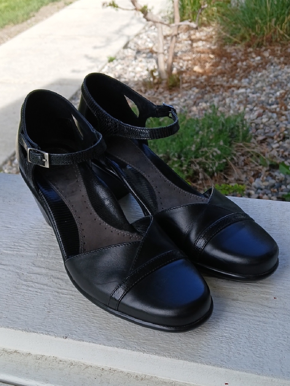 Dansko Black Leather Dress Heels